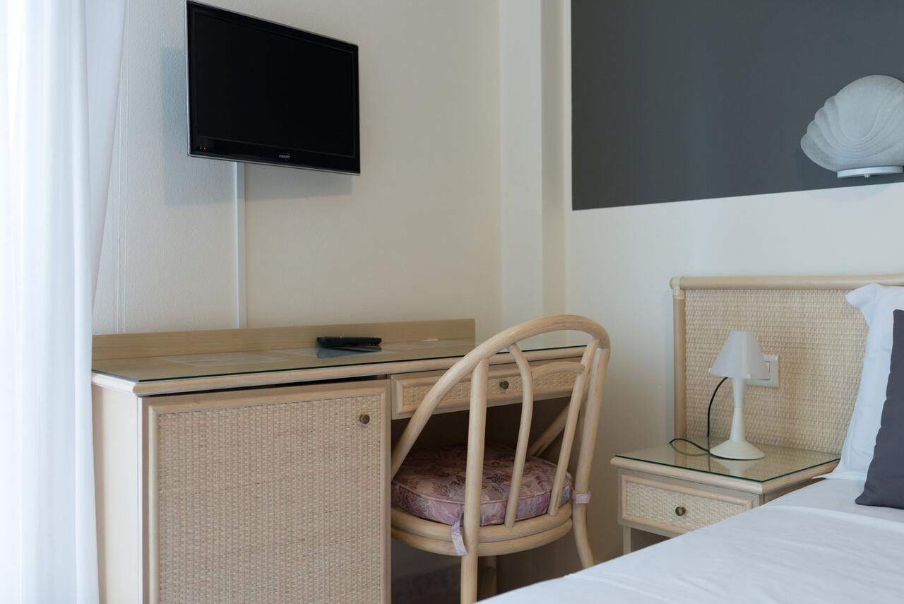 Hotel Airone (Adults Only) 비비오네 외부 사진