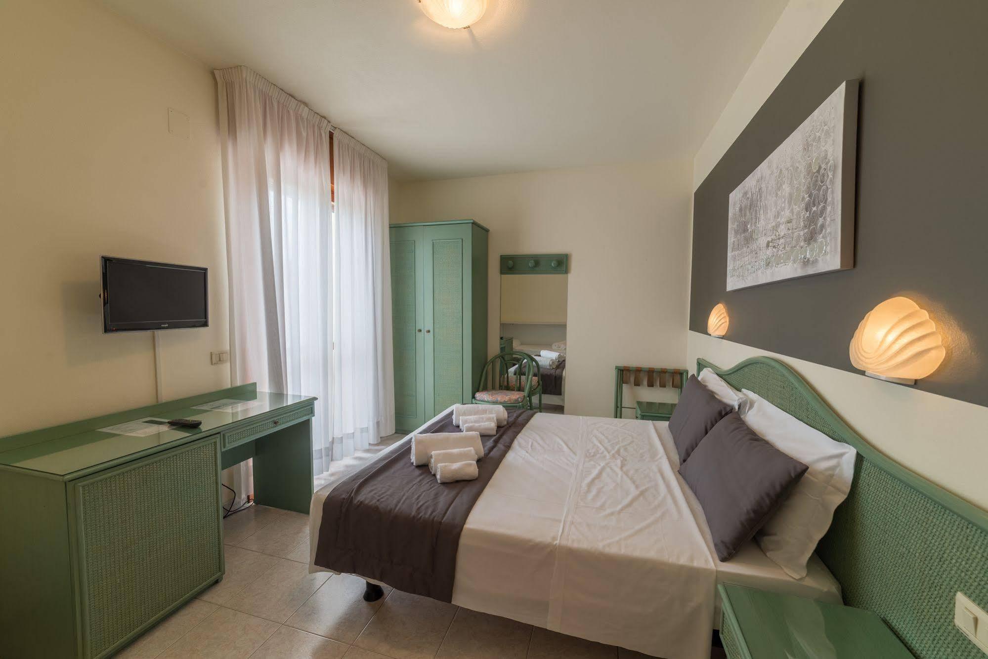 Hotel Airone (Adults Only) 비비오네 외부 사진